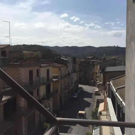 Casa O Canal Bed & Breakfast Valguarnera Caropepe
